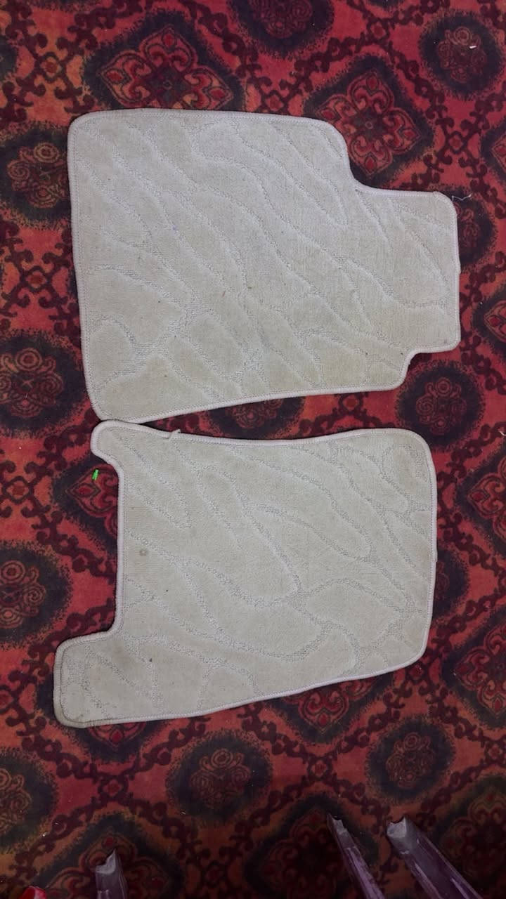 السلام عليكم اخوان هذي كاعيات مال باجيروا اصلية للبيع
***********
السعر 100 دولار
