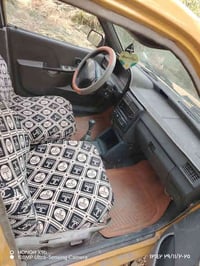 ورحمة الله سياره سايبه ٢٠١١ سياره بيه نواقص شويه   سنويه صاقطه . صاله ...