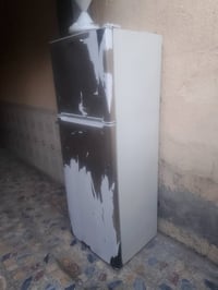 ثلاجة • ٢٢قدم • نظيفة