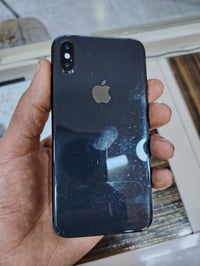 ايفون X • ٦٤ جيجا • بطارية ٦٨%