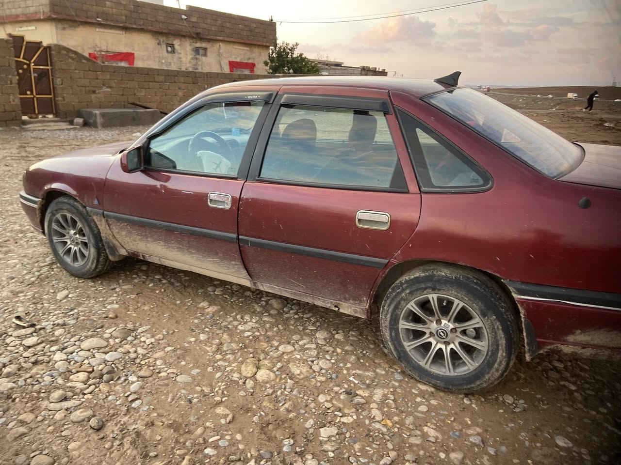 سلام عليكم اخوان فكتره حجم 16كير شرط محرك بي صرف رقم دهوك سنوه ساقطا سبغ جمالي سعر 35بيها مجال رقم ***********
