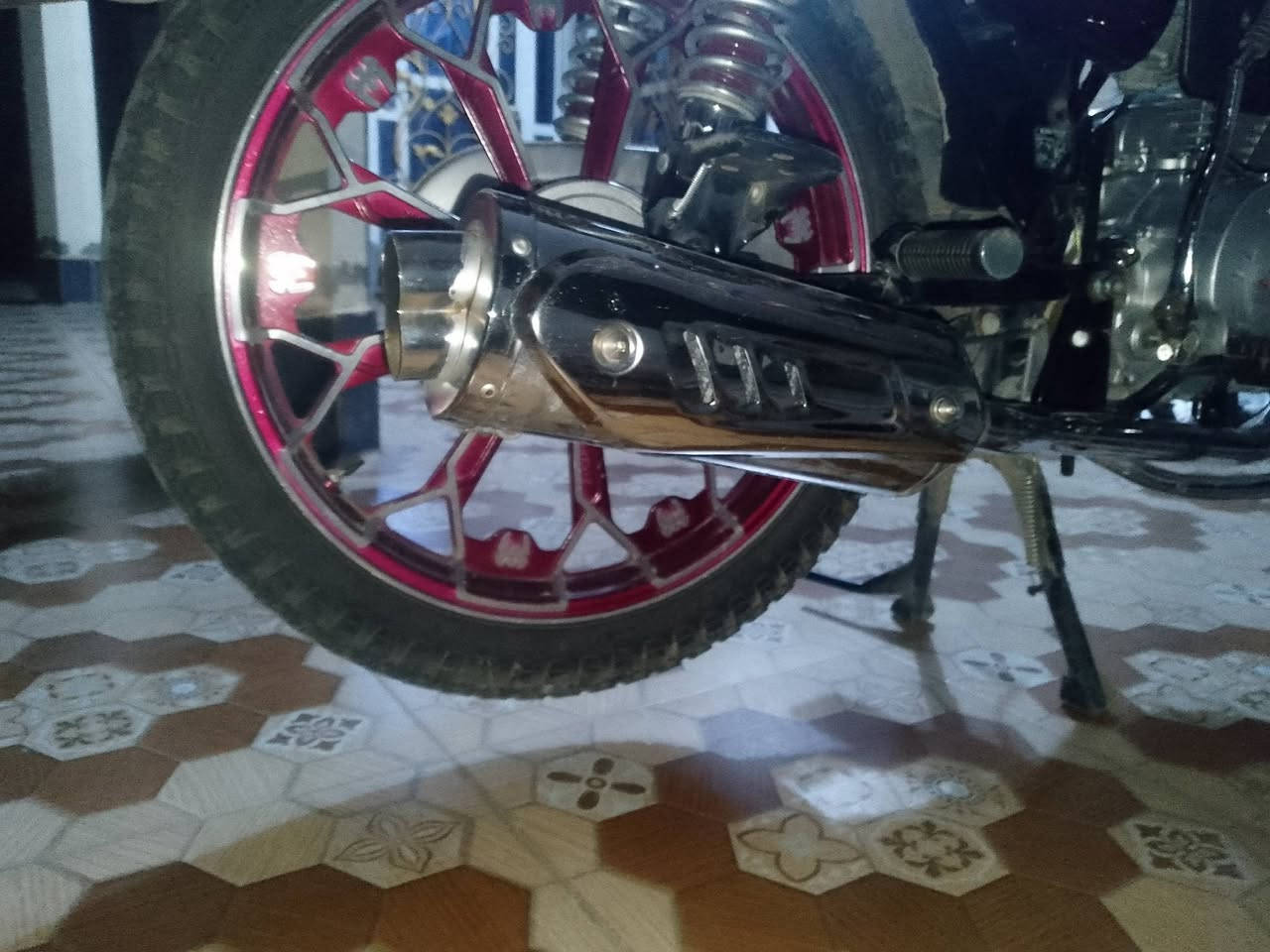 صالنة رياضي أريد اراوس بكاتم اذى اكو مراوس مكاني شهربان ***********
