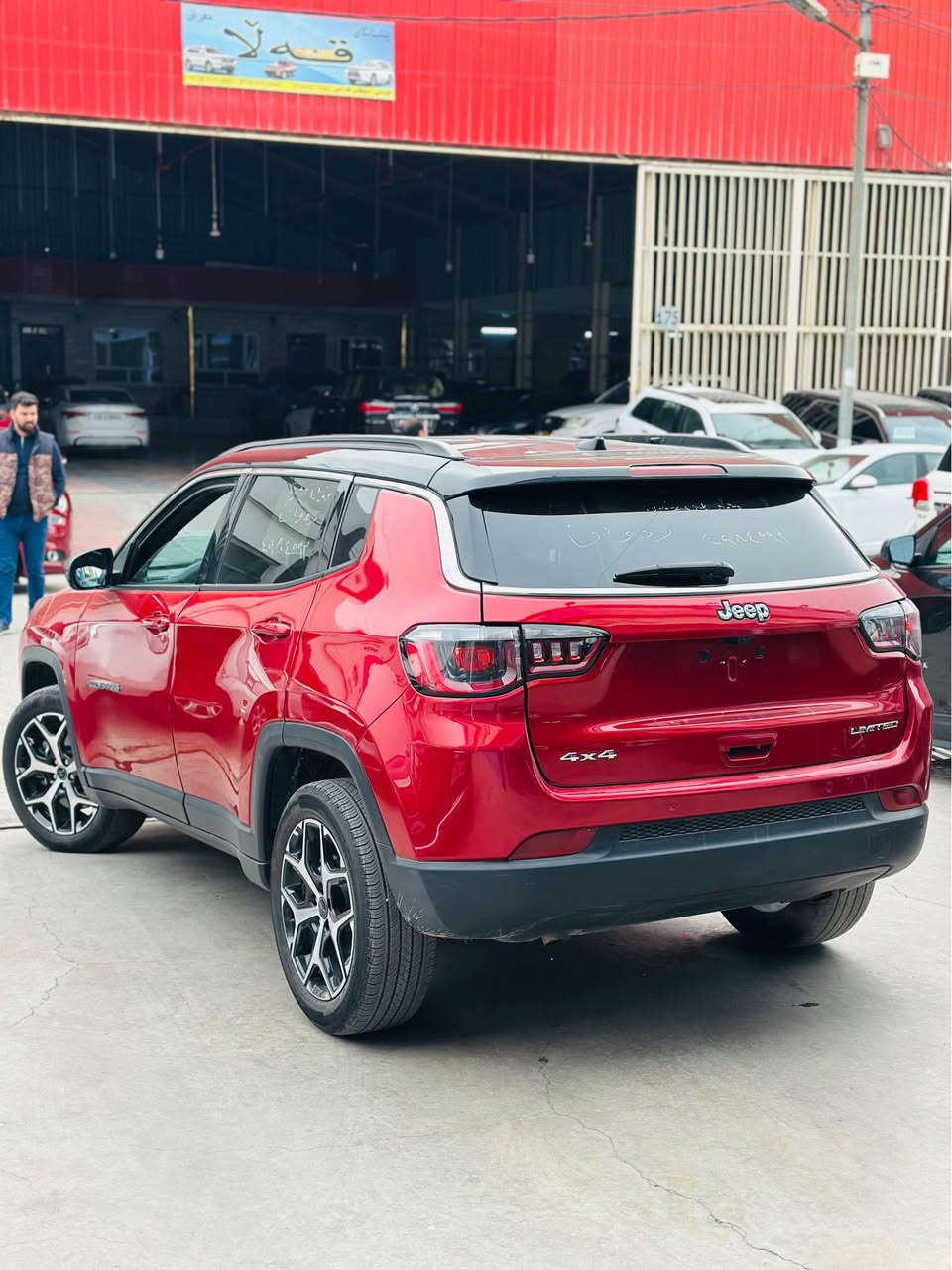 جيب كومباس موديل 2025
مواصفات فول الفول بس بدون فتحه 
لمتت سقف اسود بلادي 
فورويل 
بصمه 
تشغيل عن بعد 
مسار الطريق 
تحديد سرعه 
مانع تزلق 
سكان تحكم 
رادارامامي 
رادار خلفي 
مرايا رادار 
ويلكب 
الصبخ ابيع حيزام 
 تترقم اربيل دهوك سليمانيه 
عنوان اربيل سعر 113$ ورقه 
واتصاب*********** أربيل, العراق
