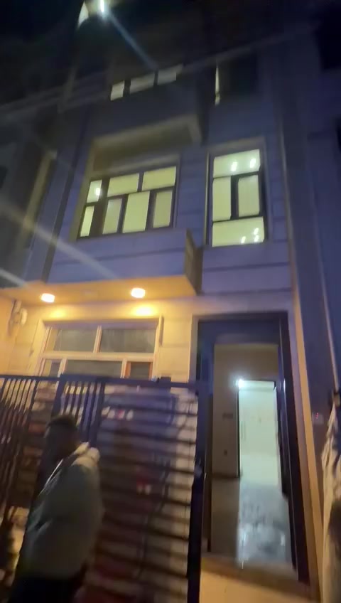 شارع ليمونه ٤ غرف نوم إيجاره ٦٥٠ ب٦٠٠ يتحصل


**إذا كنت صاحب هذا الإعلان وتريد حذفه لأي سبب، رجاءا أرسل رسالة إلى الدعم الفني**