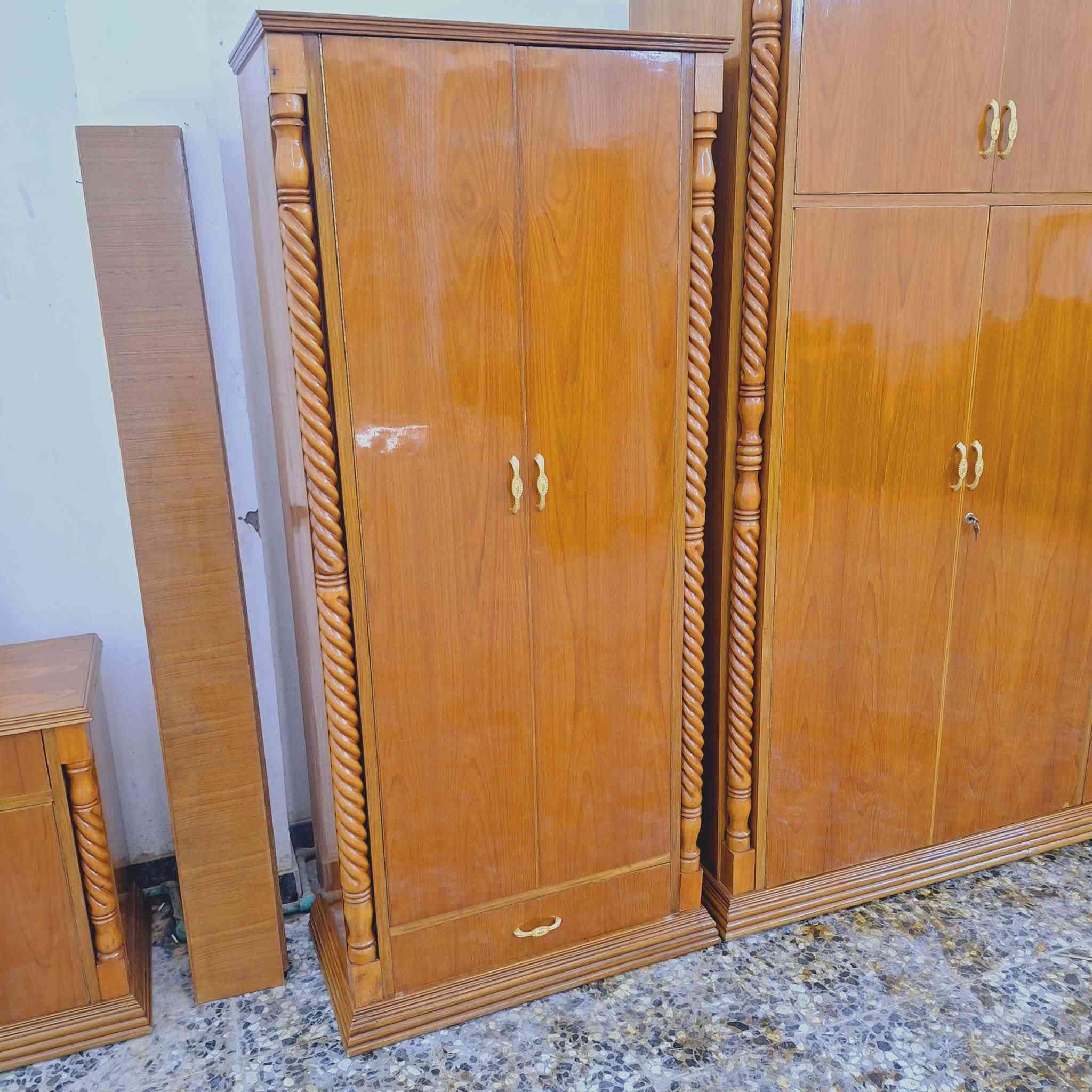 غرفه ست ابواب ملحق داخل خارج صاج الخارج٥ملم والداخل ٤ملم الضهر جرجوبه برغي دفن غرفه تفصال درجه اولى السعر مليون و100 واصل داخل بغداد


**إذا كنت صاحب هذا الإعلان وتريد حذفه لأي سبب، رجاءا أرسل رسالة إلى الدعم الفني**