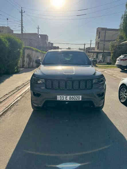 السلام عليكم جيب 20 بلاك توب  بيها بنيدمبدل  وجاملغ ومصبوغ  ورة الفحص طلع بيها من امريكا باب خلفي مبدل  ماشية 55 ميل حقيقي بدون اي شاصي او لغد شاديلها لايت حاجب اصلي وزرع عدسات بدون اي جيك السيارة مكينة كير تبريد صدر كلة تمام ولونها جدا حلو حتى شخوط او نكراش ماكو استخدام ع ايد وحدة مكاني بغداد العامرية *********** السعر 230$ وبي مجال بسيط
