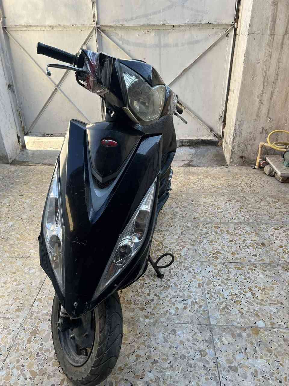 سلام عليكم درجه للبيع سعر 300 الف لي يريده خاص مفتووح الرقم ***********  مكاني بغداد
