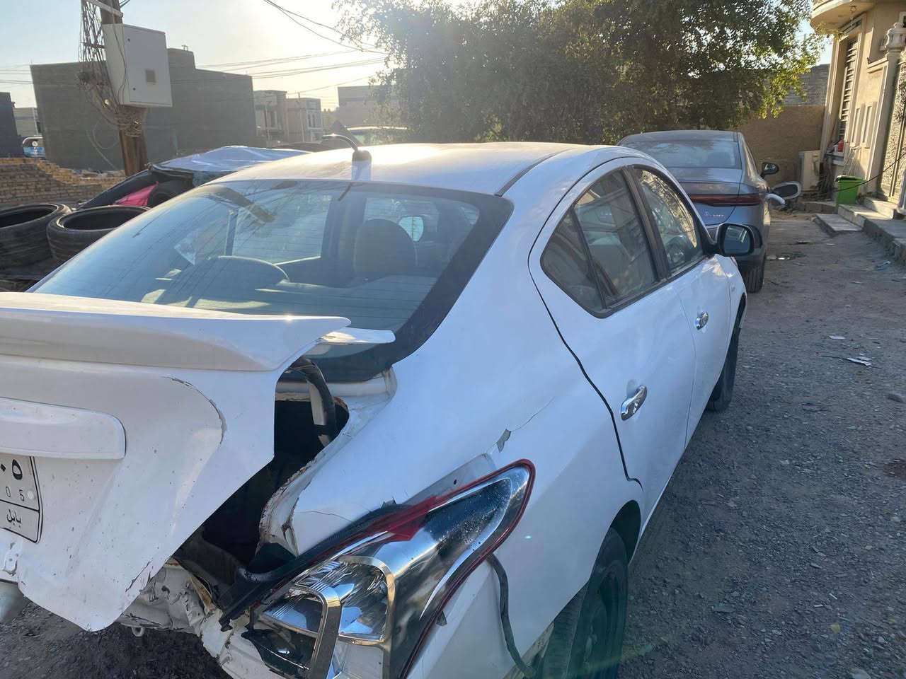 سلام عليكم خوان للبيع نيسان سني الفين 19رقم بابل تحويل مباشر شغاله تمشي تبريد ثلج متضره وبيع على وضعها عنوان بغداد حي النصر رقم الهاتف ***********
