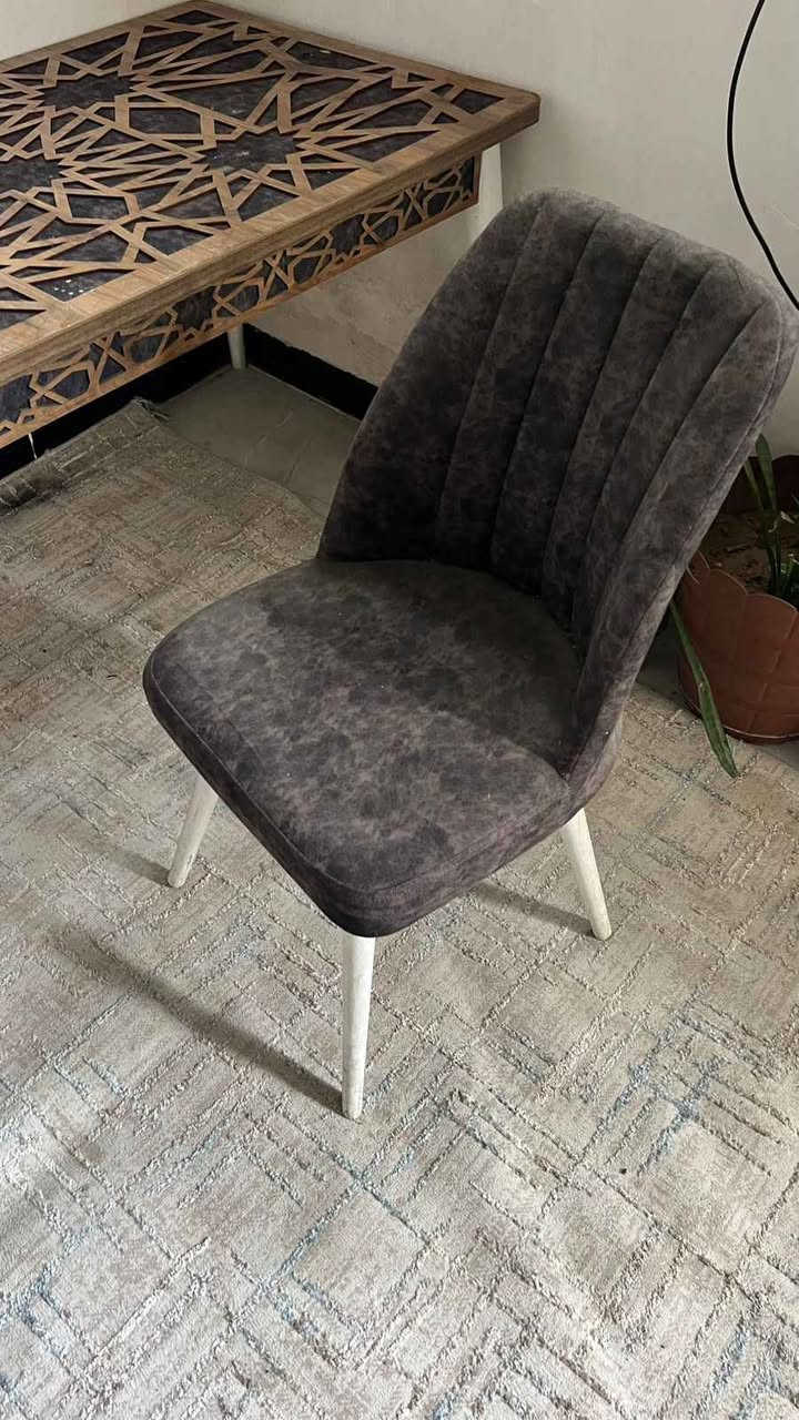 ميز طعام مستعمل بس نظيف اربع كراسي بغداد, العراق


**إذا كنت صاحب هذا الإعلان وتريد حذفه لأي سبب، رجاءا أرسل رسالة إلى الدعم الفني**