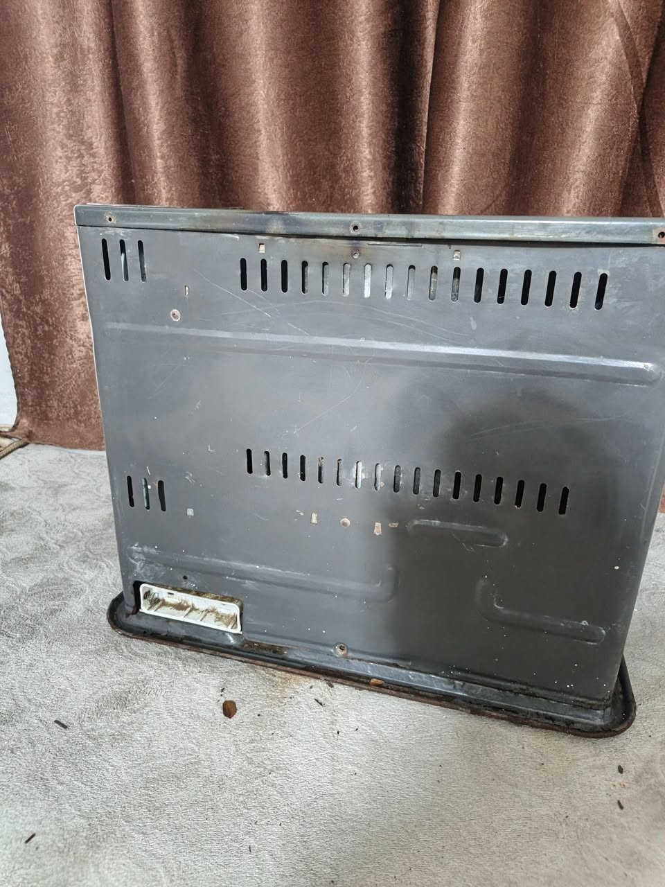 صوبه نفطيه ماركه كيرونا الحجم الجبير جاهزه للبيع شغاله فقط الجامه مالتهة مكسوره السعر 75 المكان كربلاء قرب الامام عون الشراي يتصل او يراسل ***********
