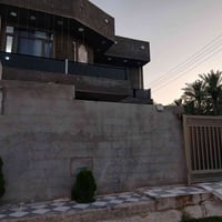 بيت مساحه 200 موقع منطقه السود على طريق شارع العام الي يربط بين بعقوبه...