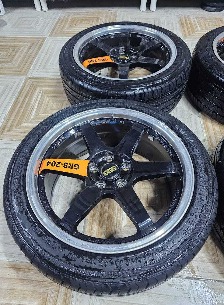 سڵاوتان لێبێت ئەم تایەو ویلانە قیاسی ١٨ یە  بۆ فرۆشتن لۆک لۆکە
OZ تە زۆر تایبەتو دەگمەن  بەشەرتی هەموو شتێک خواری 
لەحم هیچ هیچی تیا نییە زۆر تازەیە تایەشی لۆک لۆکە٢٠٢٥ جە
***********
