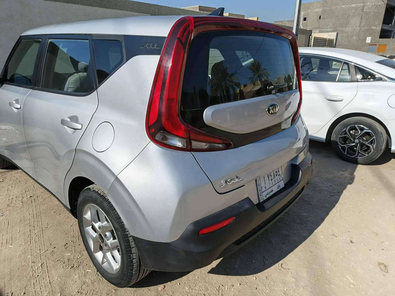 السلام عليكم
صول موديل 21

رقم بابل
 
لون سلفر
 
ماشيه 90m

موصفات عاديه

رادار حساسات

تحكم ذاتي 

توقف ذاتي

محرك دوش 2000 

بيه ضرر جاملغ امامي مبدل 

وتصليح بال باب مال الصدر 

صوره الحادث موجوده بالمنشور
 
سعر 137وبيه مجال 

بابل /حي الجزائر

***********
