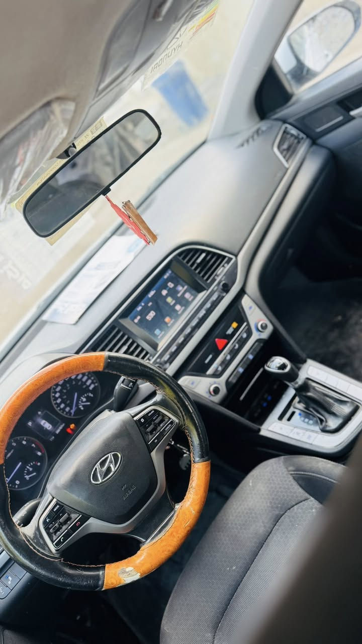 سلام عليكم سياره نوع النتره موديل 17سياره نضيفه مكينه كير حداديه جهازه مكينه مفتوحه والباقي تفاصيل بل سونار موجود بل صور سياره جديده سعر 110 الستفسار انتصل (***********)
