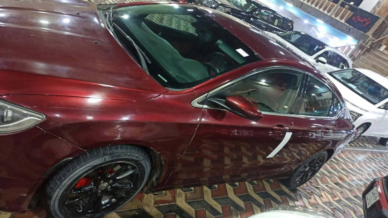 سلام عليكم سياره سي 200  موديل 2015السياره كلش نضيفه حادث السياره جاملغ وبنيد   بدون دواخل رقمها سليمانيه  محرك 2400 مكان السياره نجف سعر السياره 95 وبيه مجال  *********** مواصفات عاديه
