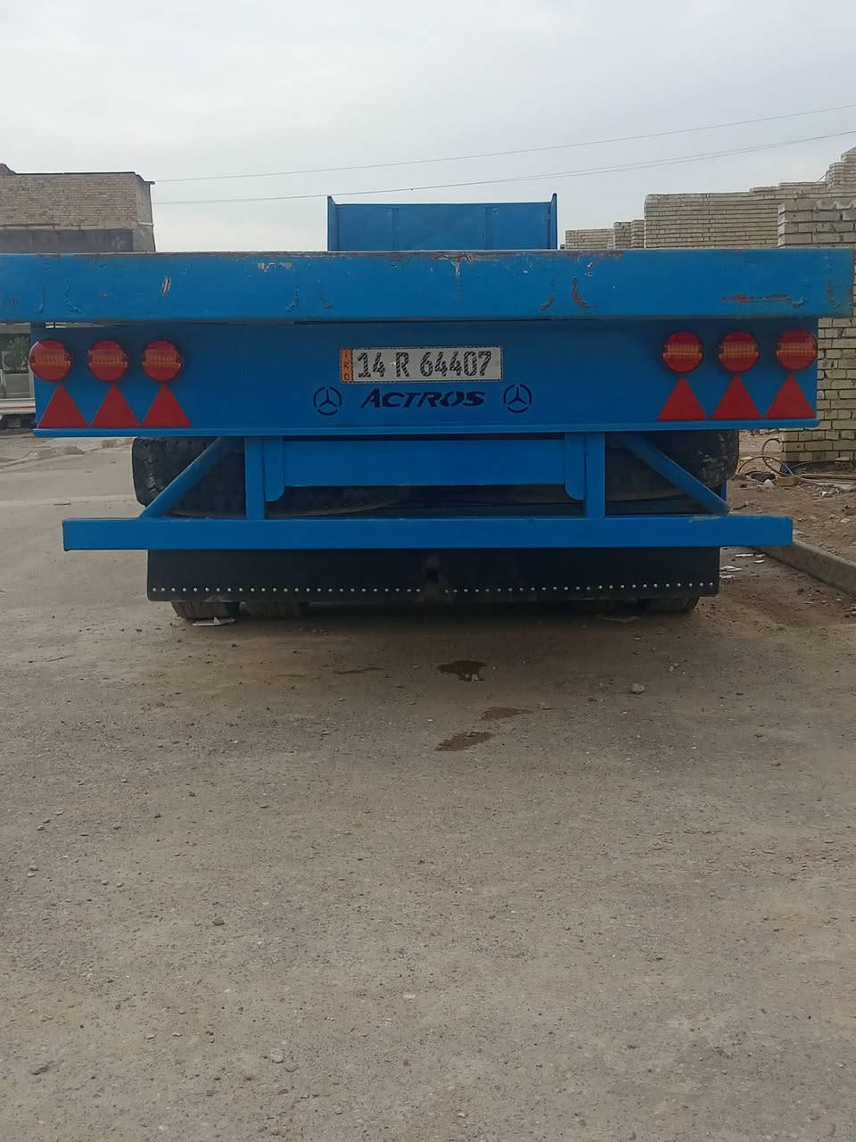 السلام عليكم للبيع عربانه سيكام شاصي ١٦ دناكير ١٤ تخم تاير ***********
