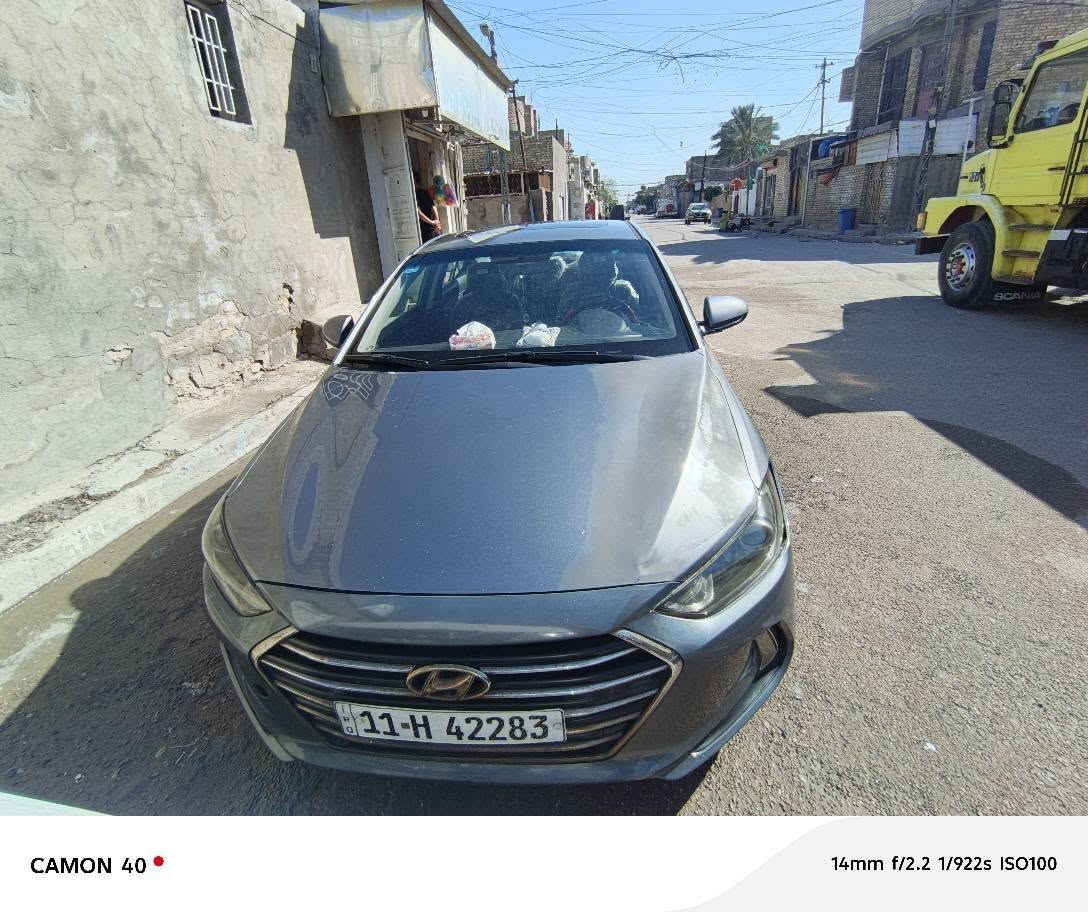 السلام عليكم للبيع النترا وارد أمريكي موديل ٢٠١٨بسمي سيارة رقم بغداد الدولي الجديد
‏
‏فول ١/١
‏
‏شاشة وكامرة 
‏
‏فتحة 
‏
‏بصمة تشغيل وأبواب
‏
‏تدفئة بالكشنات
‏
‏أنظمة قيادة ورادارات جانبية
‏
‏داخلها أسود 
‏
‏شاشة جبيرة ابل كار بلاي اندرويد اوتو
‏نقصها بس تبريد بي ليك بلفريزر 
‏محرك 2000دوش. جاهزة 
‏بغداد مدينة الصدر 
سعر 113
*********** بغداد, العراق
