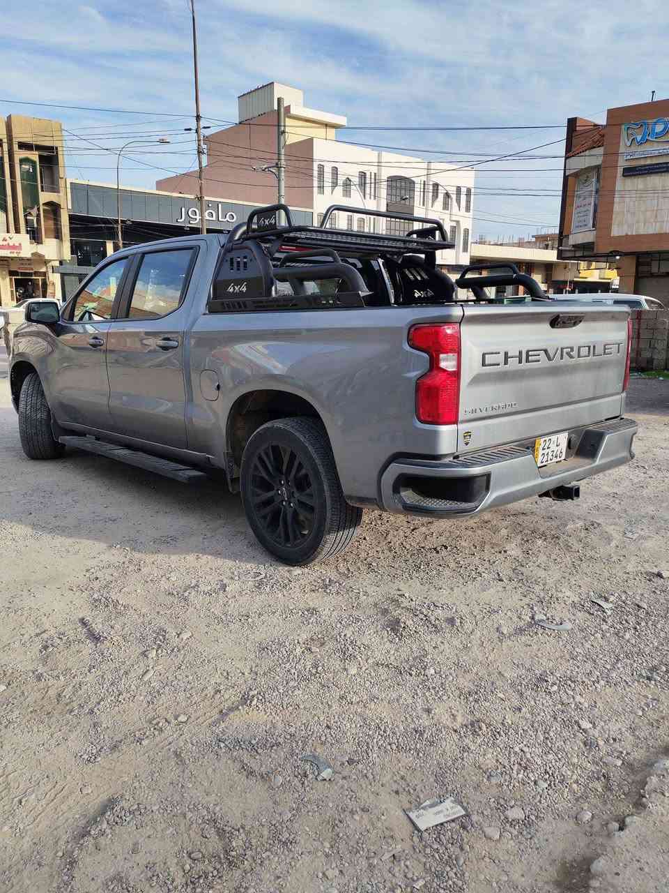 سلفرادو 2023 سياره جديده مواصفاتlt معروف فور ويل محرك ٤ سلندر توربو ماشيه ٣٠ الف كم بيه قطعتين صبغ بدون دواخل سياره جاهزه السعر 310 وبي مجال للطيبين مكاني اربيل *********** واتساب
