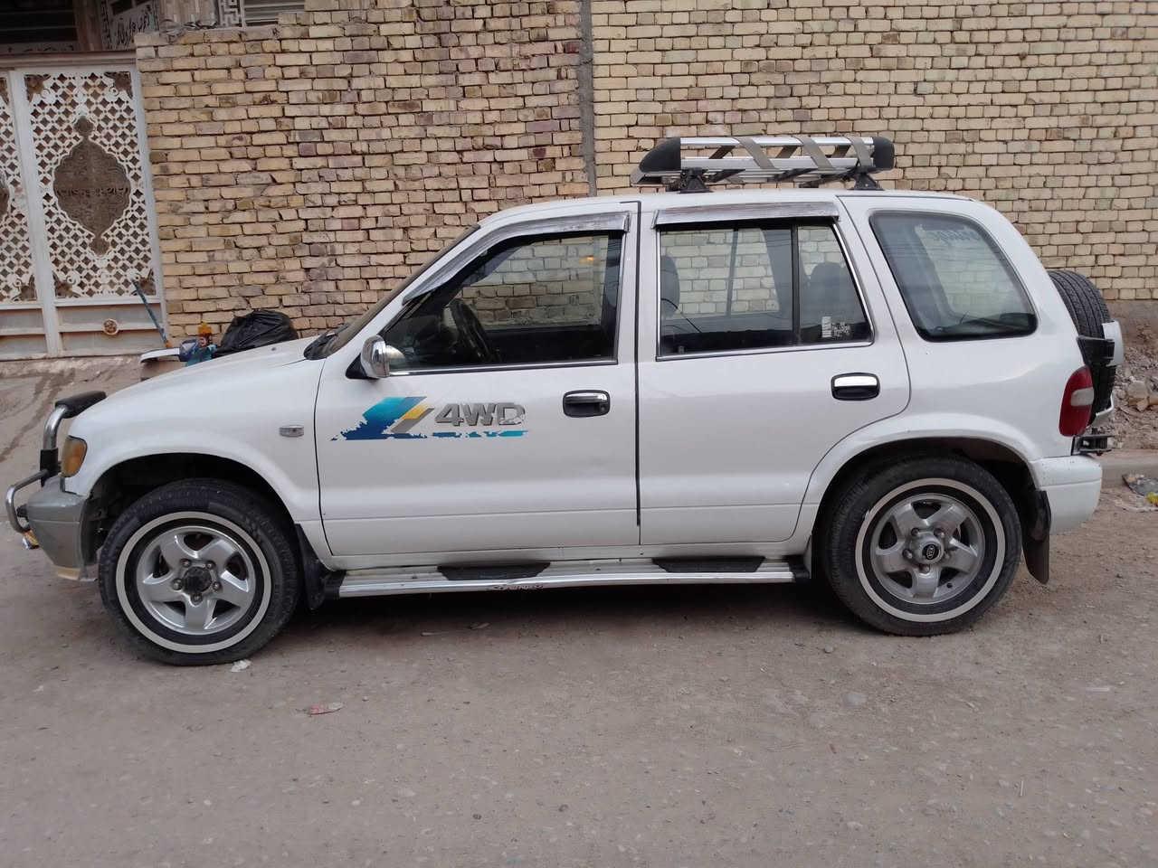 كيا سبورتج 2003 محرك كيراكسل كفاله تبريد شغال تخم تاير جديد كهربائيات كلها شغاله حداديه تمام السياره مالت جناي وصارلها اكثر من سنتين عندي مكان السياره العماره المركز للاستفسار ***********السعر 55 وحياكم الله
