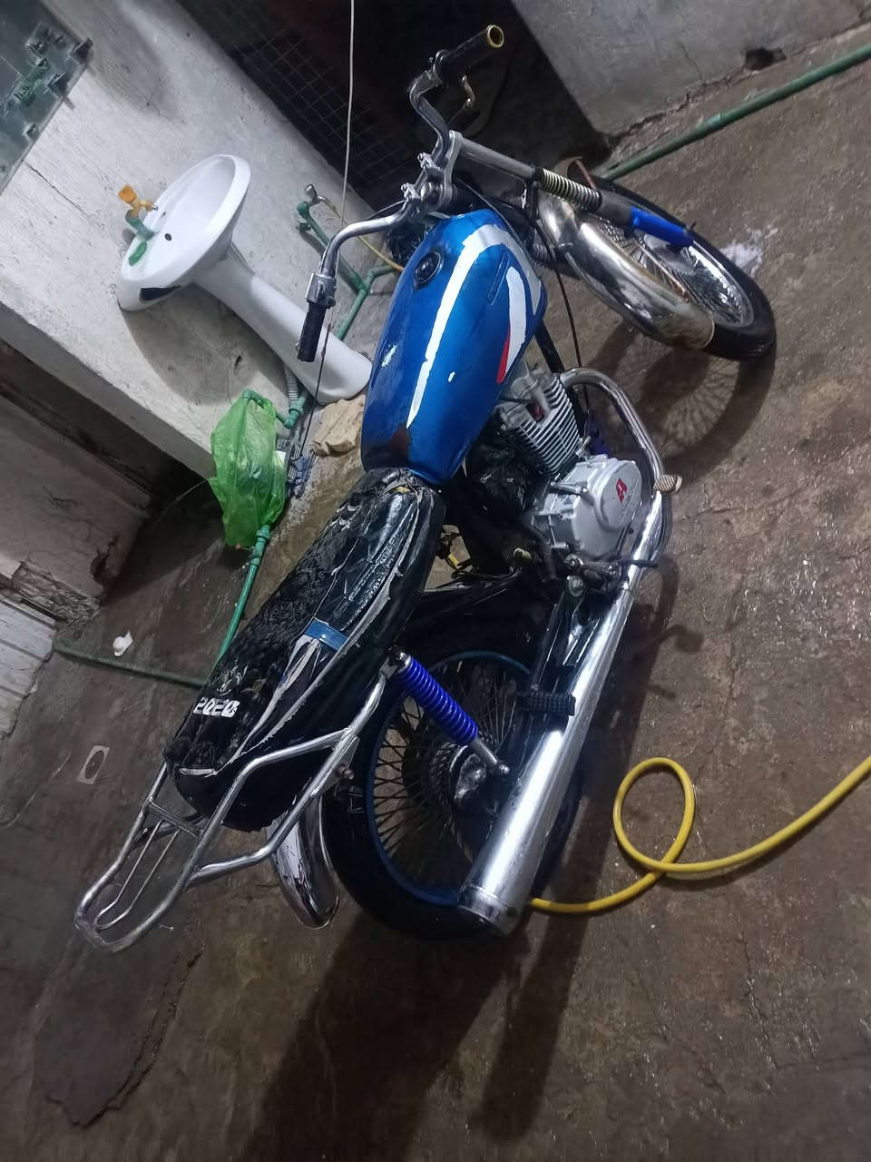 سلام عليكم للبيع 4 كير كلك السعر 175 وبيهه مجال قليل مكاني نجف


**إذا كنت صاحب هذا الإعلان وتريد حذفه لأي سبب، رجاءا أرسل رسالة إلى الدعم الفني**