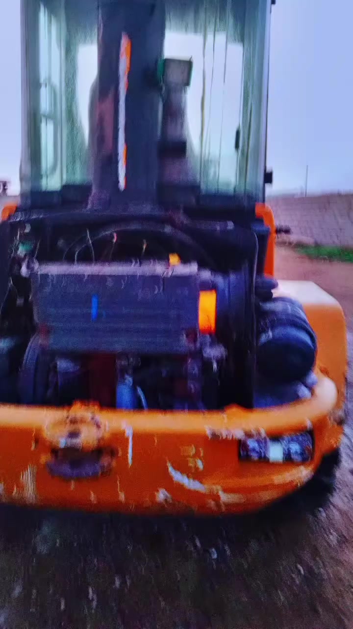 شۆفر ڤالڤۆ بۆ فرۆشتن ئیل 35 مۆدیل 2000 گیرو ئکسل مکینە بەشرت هەر چار تایەی نویێە مەلفیسە ژمارە ***********
