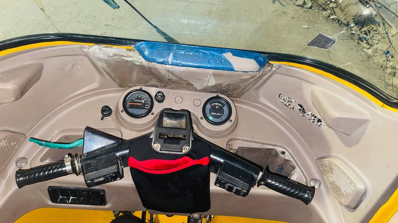 سلام عليكم تكتك21 رقم كربلا مجفته تجفيت شركه  ضربات خفيفه بس وحده يم الباب شويه سعرها 6500قفل لاتعبك ولاتعبني مكان الفجر ***********
