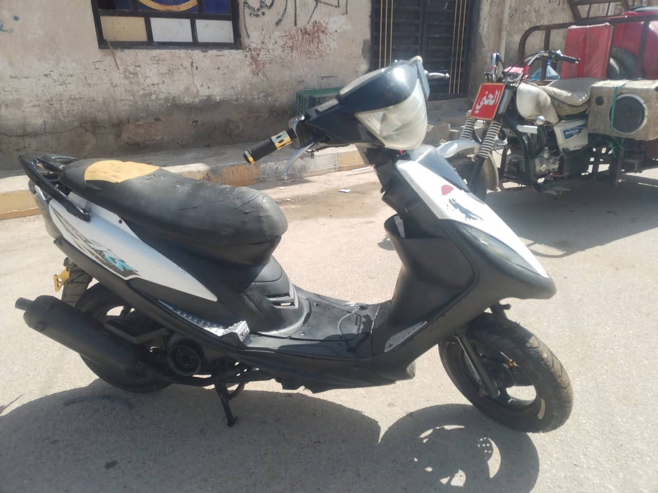 دراجه ماكس عدله مكينه ناعمه شلعه ومعدل شغاله كهربائيات السعر 350 وبيها مجال. ***********
