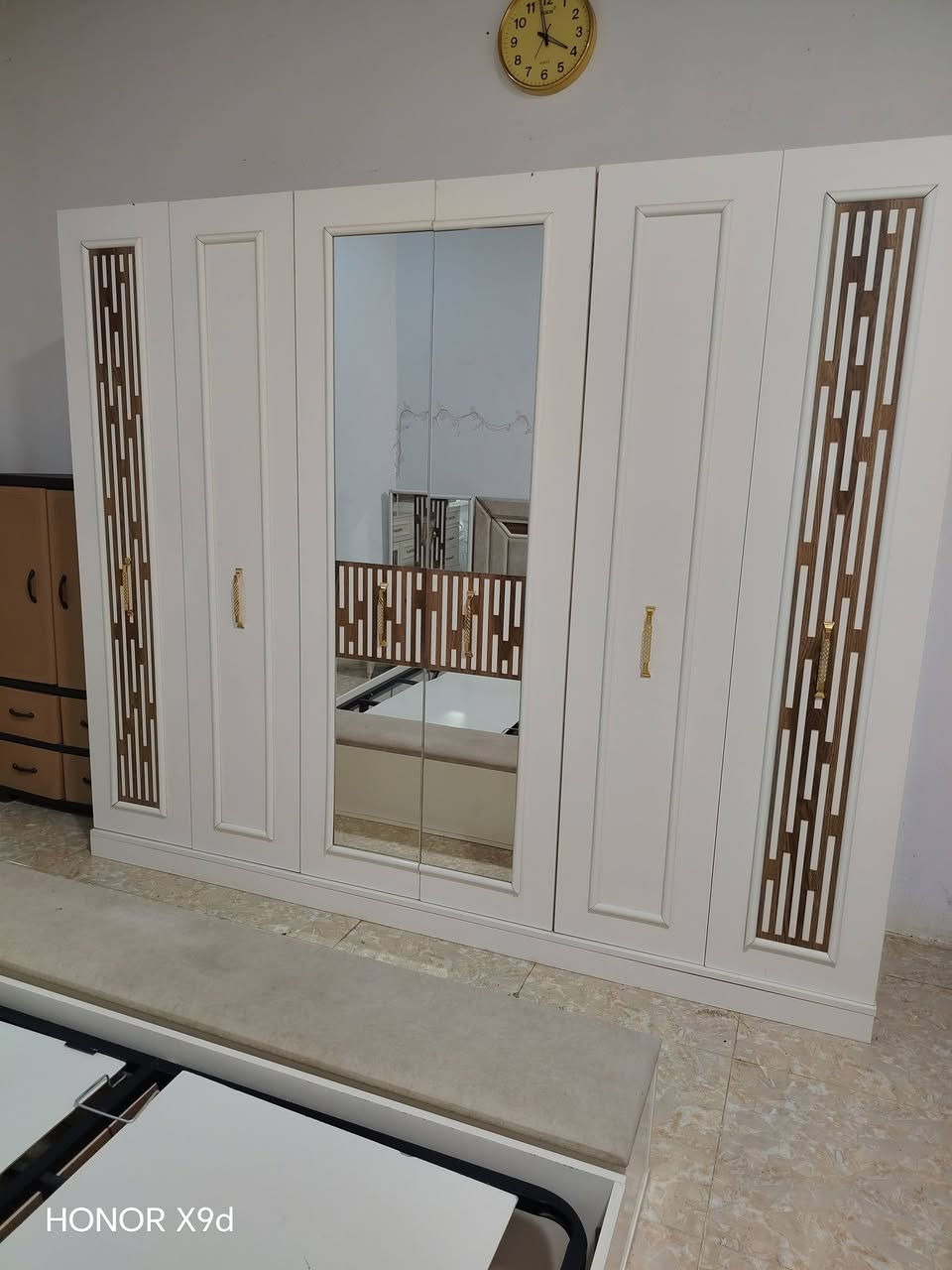 سلام عليكم غرفه تركي تعتبر جديد نضافه فول جربايه مخزن (9)قطع بيع اومراوس الشراي يتفضل خاص ***********واتساب
