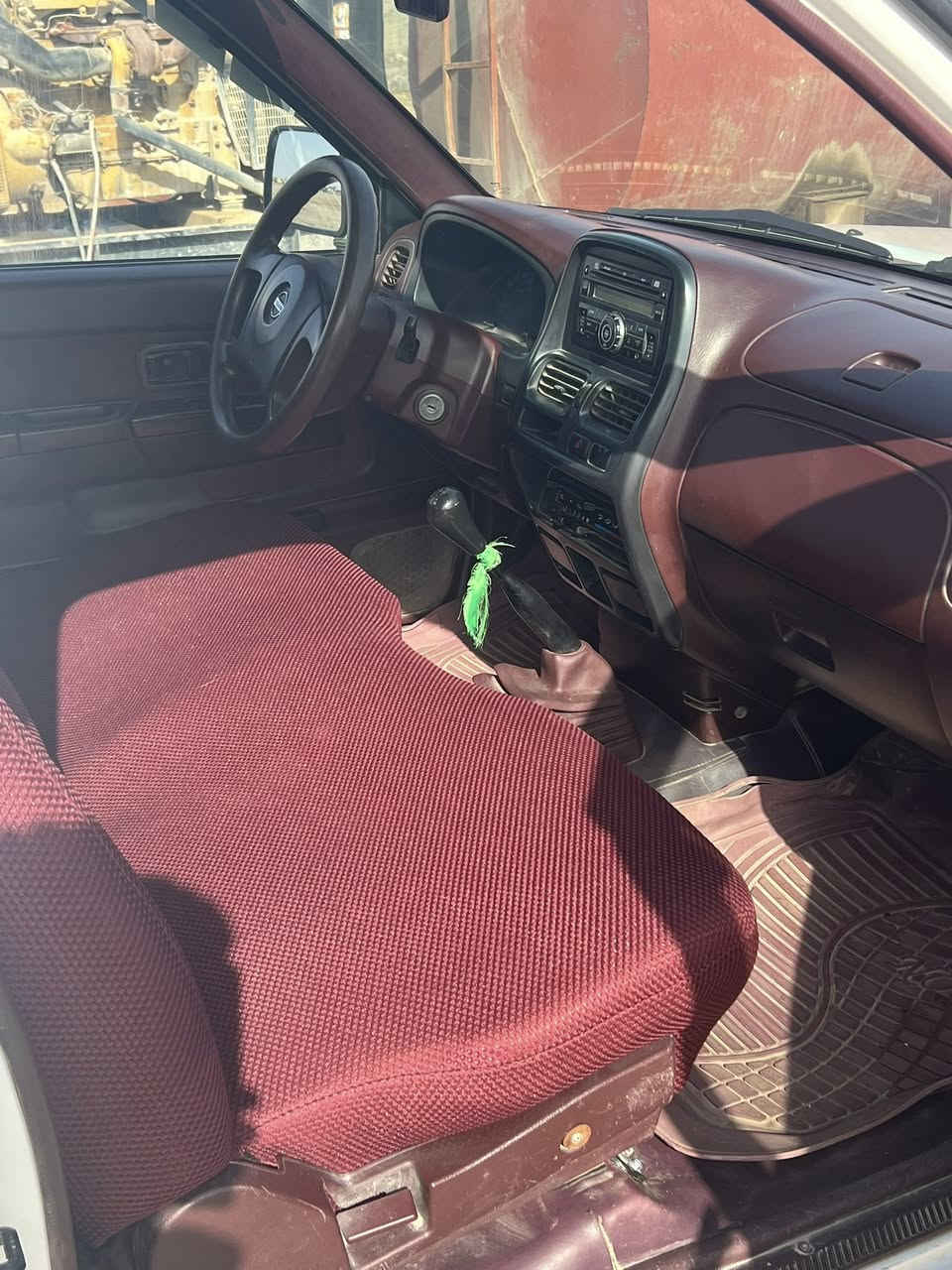 السلام عليكم نيسان 2012للبيع سياره جاهزه من كلشي تخم تاير حداديه جاهزه من كل النواحي مكان السياره كوت لسياره كفاله السعر 129.     
***********
