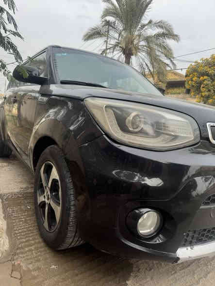 مكلفه بالنشر 
السلام عليكم 
كيا صول 2015 رقم بغداد مكينه 2000 حادثه جاملغ وبنيد نفسهم مصلحات السعر 97 وبيه مجال تفاصيل ***********
