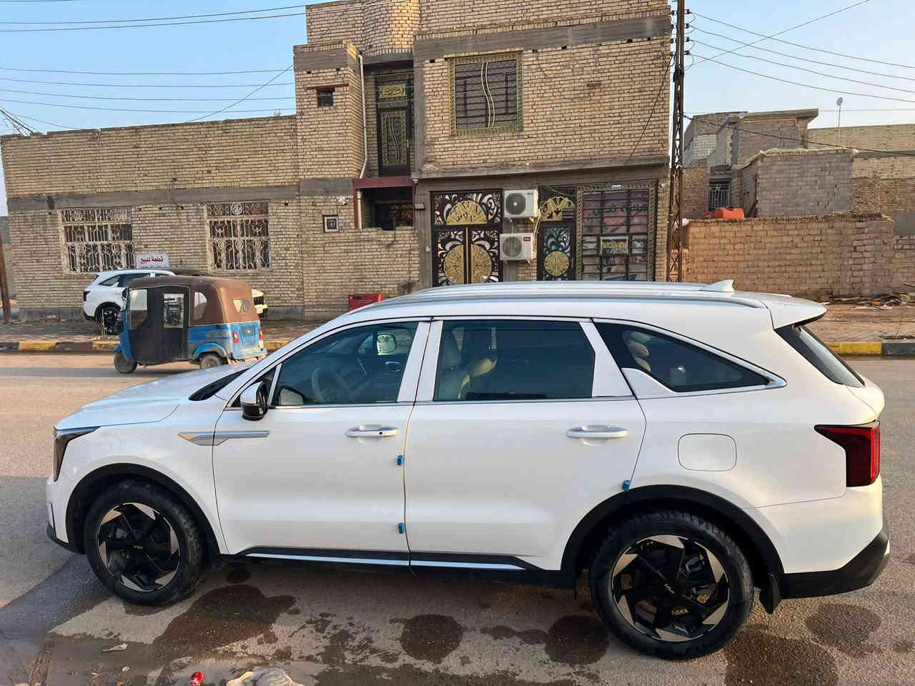 سورنتوخليجي
موديل 2024
 مواصفات السياره
المحرك: 6 سلندر، 3500 
. بصمه تشغيل 
كامره دواره
* اربع انظمه قياده
* اضواء ترحيب عند الاقتراب مع ترحيب داخلي
عند الصعود او المغادره 
* نظام تجنب الاصطدام عند الرجوع للخلف رادار خلفي
* مقعد السائق والراكب
 كهربائي 
. تشغيل عن بعد 
* اوتو هولد 
* حساسات أمامية وخلفيه 
* مقاعد جلد
* ستائر جانبية للمقاعد الخلفية
* مرآة داخلية ذاتية التعتيم
* شاشة عدادات رقمية
* شحن لاسلكي للهواتف
* إنارة محيطية داخلية 
اريل انفكيشن GPS
* إطارات قياس 19 إنش 
* حساس تايرات
* مانع انزلاق 
* منافذ تايب سي في الكشنات
 هاند بريك بصمة
* مانع انحدار 
* اشاير بالمري
* صندوق كهربائي
* تبريد ٣ قطع
* كير ماوس 
* لد امامي وخلفي
* فول تحكم استيرن
*  شاشة لمس متغيرة لتحكم الميديا او لتبريد
ضمان شركه كيا نم
* رقم اربيل تحويل ثاني يوم 
* السعر 305
* العنوان كربلاء
* غير متواجد على الفيس بوك
* بيع فقط  
* للإستفسار  الاتصال  على  ***********
