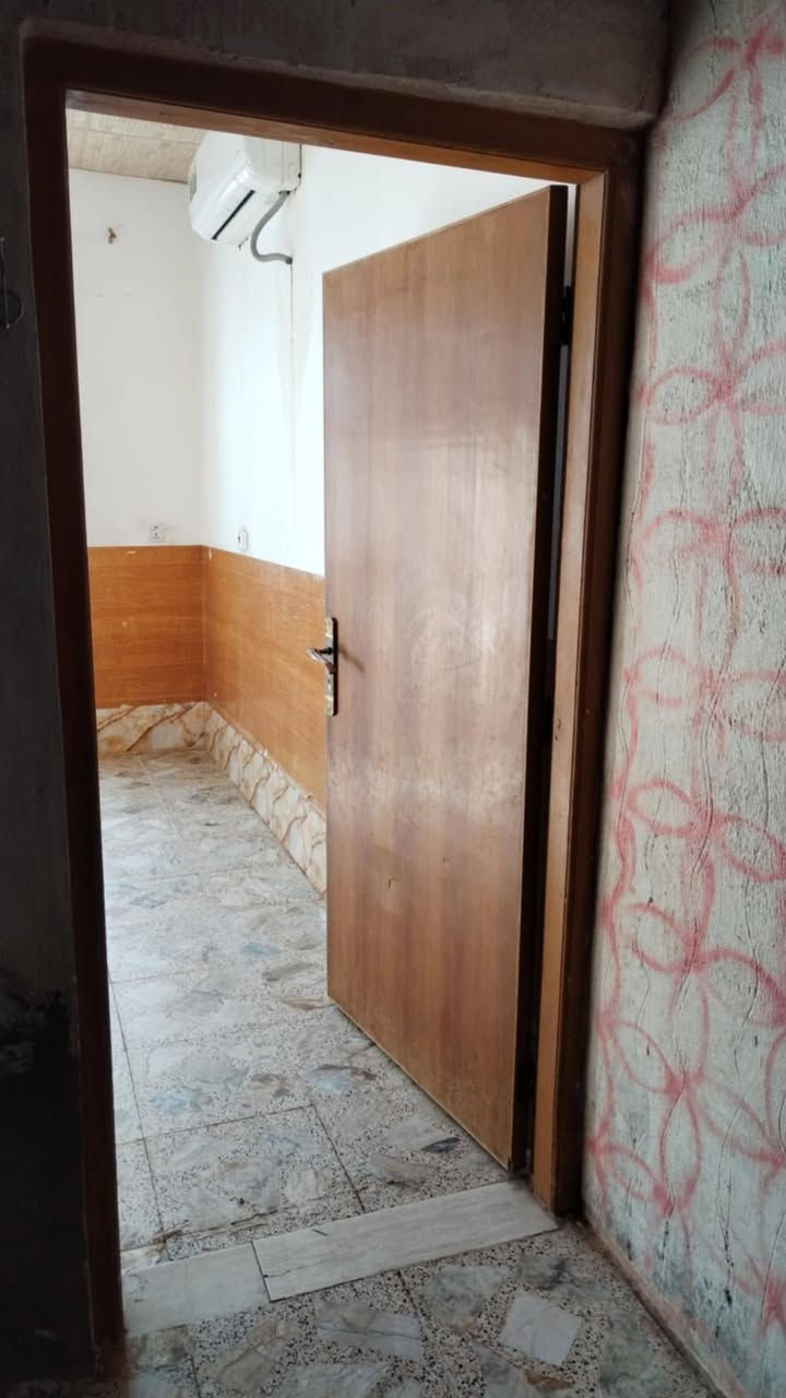 يواجد بيت 50متر طابق.واحد  في حي النداء منطقه 57اللبيت جناي السعر 45وابي مجال التفاصيل ***********
