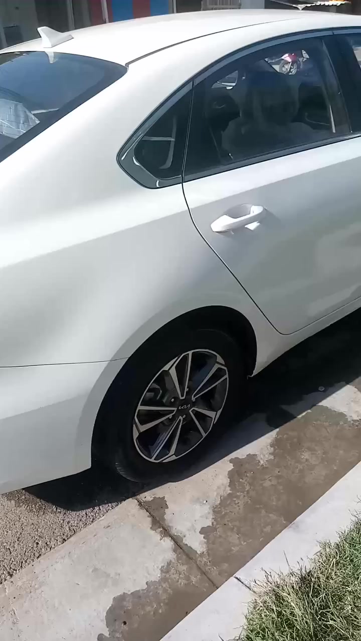 سلام عليكم كي ثري موديل 23 تجميع ماشيه 30 الف بيها صبغ على كد شبر بلبنيد وبارد باب امامي مكاني بغداد البياع السعر 132 وبيها مجال ***********
