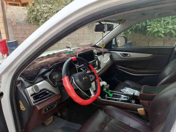 شانجان cs75موديل 2019رقم بغداد ضررهة جامرلغ وبنيد السياره فول مواصفات بيع او مراوس با ادوات او أصولي حسب القناعه مكان السياره ديالى المقدادية السعر 125وبيهة مجال  ***********
