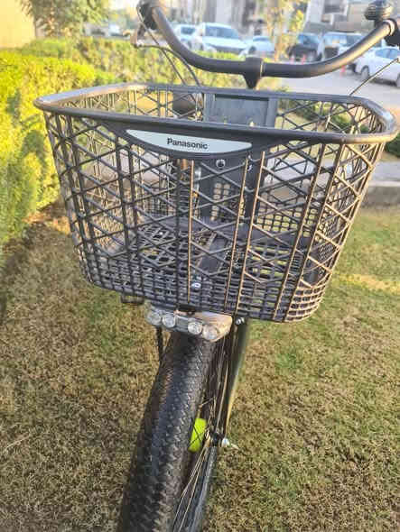 السلام عليك 
للبيع كسر باله نظيفه جداً
 دراجه هوائيه WAVYROAD  
قطعه نادره وتتحمل اوزان ثقيله كله ختم واحد  
سستم المكينه خلفي امامي SHIMANO.SIS.EQUIPPED
التايرات من ماركه KANDE نقش على كامل التاير 
الكشن طبي من ماركه MARUISHI وبي دبلات
الحجم 26 مكتوب عليه بس هو مهجن 28 
السله من ماركه PANASONIC
لايت حساس على مكينه الويل الاماميه
مكينه ويل امامي خلفي سستم SHIMANO
هواي صفات مذكرته حته لا اطول متكامل من كل الجوانب و كلشي بي من ماركه معينه السعر 300 وبي مجال 
للاستفسار ***********
