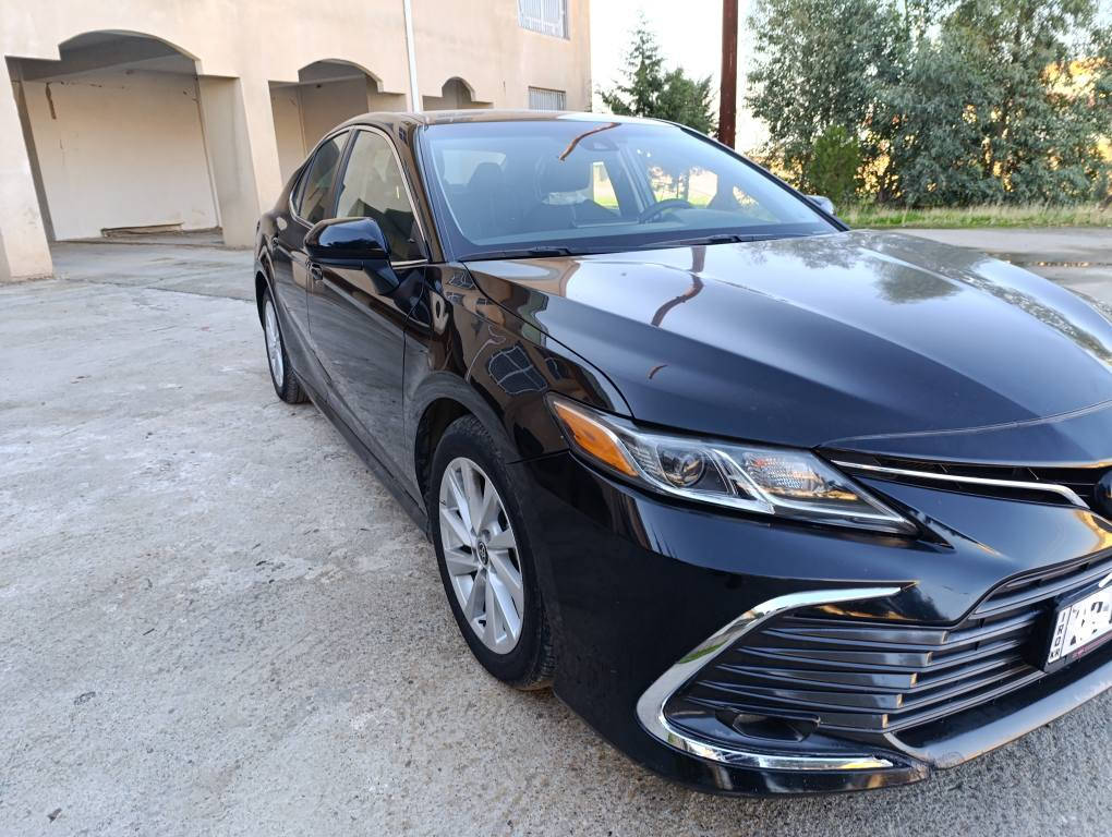 تۆیۆتا کامری  مۆدێل 2021  ڕەش  چوارتایەی لۆک  کامێرا ڕادار خەتی جادە  لایت ئۆتۆ   یەک دینار مەسرەفی تێدا نیە  بەناوی خۆمە   هەمو گیانی بەشەرت  48هەزار ڕۆشتوە  تەنها بۆنیت و نیودەرگای  سایەق بۆیاغە بەبێ ناو گرتن  ماڵی دۆستە لە قەڵادزێیە ڕەقەم هەولێرە *********** بشدار, السليمانية
