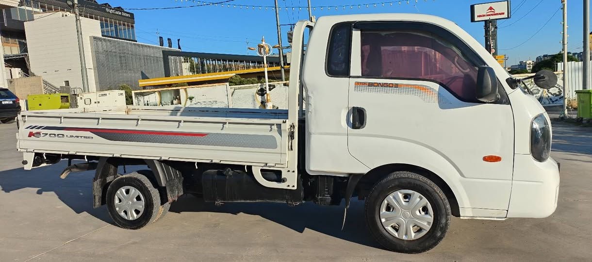 سەرەتا بەناوی خوا 
کیا بیلاد2013
سعری 58گەڵا
3000سۆپەر مە کێنەڕەش
تەنها31هەزار ڕۆشتووە
کامل جایز
***********
***********
