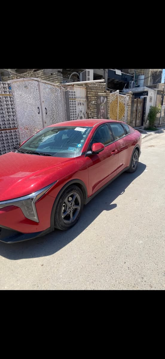 السلام عليكم عندي كي 4. لبيع سياره حلوه وجديده مرقمه بغداد بسمي تحولي سياره ناشر صوره مبدل بيه بس قبق صندوق ماشيه 19. ألف يعني بعده جديده وسعره 177. وبيه مجال وهاذه رقمي ***********
