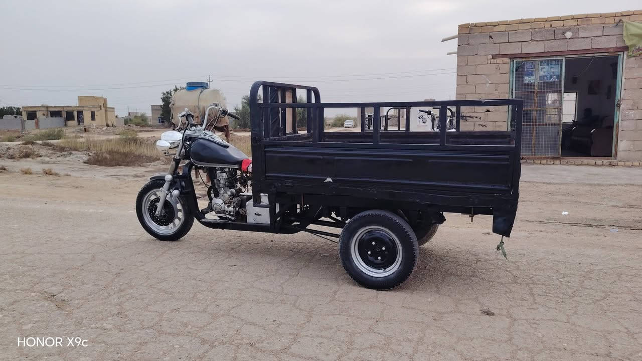 سلام عليكم ستوته امتي ار موديل 17 كلك  محرك اكسن مكفولات شاصي نضيف تخم تايرات بدي نضيف كهربايات كله شغاله سعر700 وبيه مجال. مكان السماوه الوركاء ناحية الكرامه الاتصال عل رقم ***********
