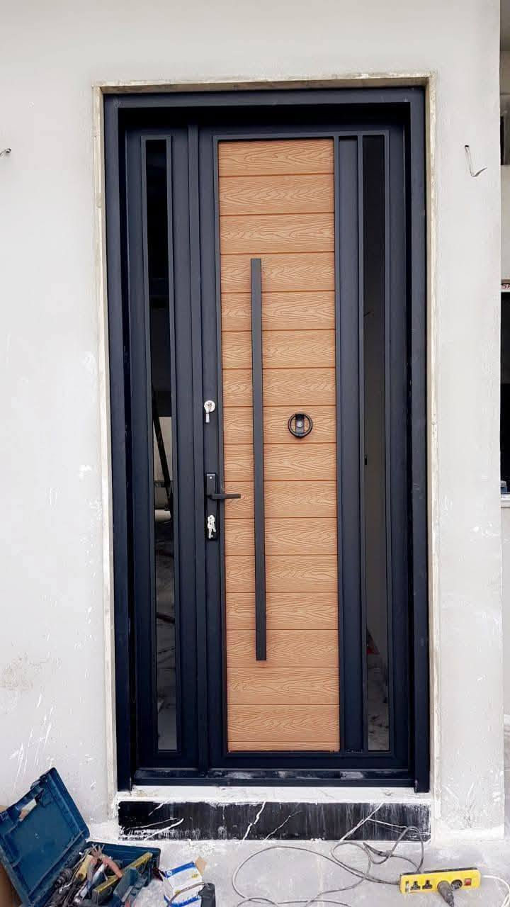 #حدادة_اولا_عامر
#ابواب_شبابيك سقائف كرفنات محجرات 
#ابواب_قاصه بمختلاف المديلات 

#العنوان_حي_الغدير الشارع العام
 مجاور مجمع دبي للانشائيه
***********
***********  
باداراة، #حسون_الحداد
