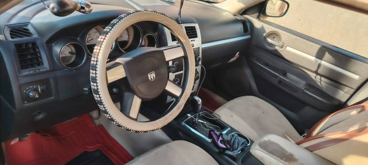 سلام عليكم شارجر 2010اصل رقم بصره انكليزي بسمي مكينه كير حديه تخم تاير منضومه زنون خطه ناصريه زبير مكامه ناصريه  ؟ سعر 90 ***********
