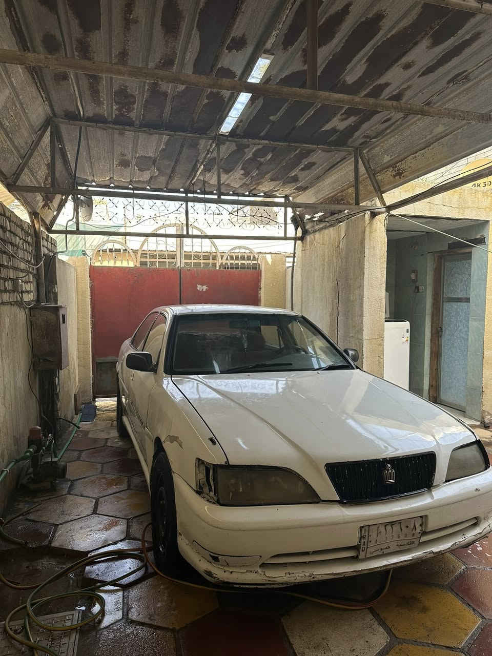 سلام عليكم كرسته مديل 2000 عوزها بس طابوكه لان محركها كايم وصار سبوع تاركها السياره طافيه بس عوزها طابوكه تفرعاتها نضيفه المكان بصره المعقل السعر 26 قفل رايدها لا اتعبك ولا تعبني لان محتاج وراح ابيعها الرقم ***********
