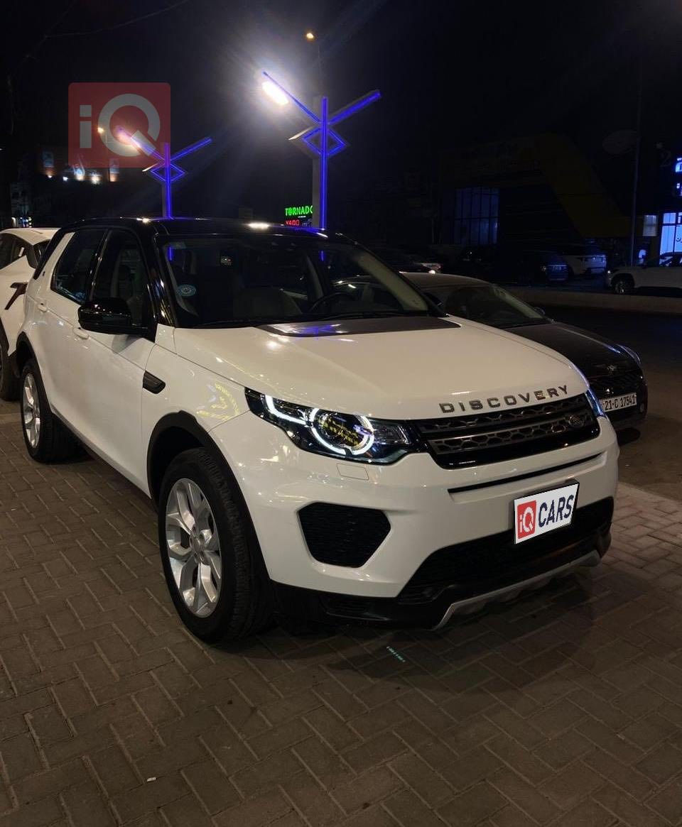 لاند روفر ديسكفري موديل 2018
 ماشي فقط 40 ألف كم
رقم بغداد الجديد 
 خليجي – سردار
 بدون ضربة أو صبغ
 محرك 2000 توربو


**إذا كنت صاحب هذا الإعلان وتريد حذفه لأي سبب، رجاءا أرسل رسالة إلى الدعم الفني**