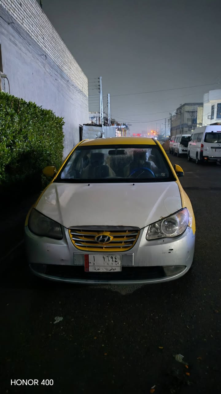 السلام عليكم
النتره مديل 2010 وارد أمريكي جاملق أيمن مبدل فقط 

تبريد + تدفئة  تبريد ثلج كمبريسر جديد مال شركه شاده 

تخم تاير صار شهر من شاد + مشط تفصيخ صار شهر من شاده

صدر أمامي وخلفي جديد 

رقم السياره ديالى  مصفره كلشي ما عليه تحويل مباشر 

مكاني بغداد 

***********
السعر 95 وبيه مجال
