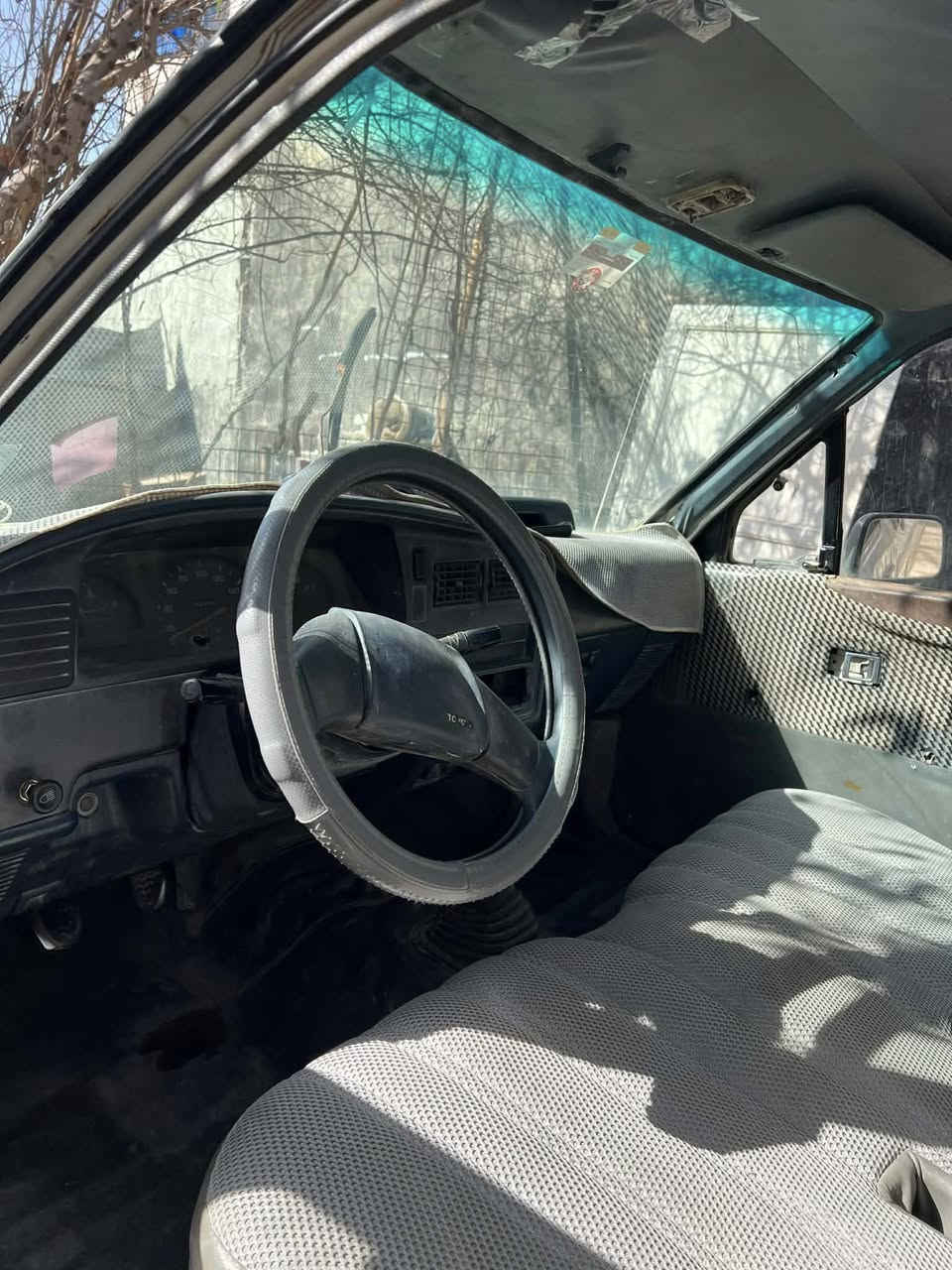 سلام عليكم 
ماشاءالله 
تۆیۆتا پیکاب
مۆدێل1991
سەنەوی تازەیە تا2027
رەقەم کەرکوکە
مەکینەی کرۆسیدە
(مەکینە و گێر شانسی اکسل)هەمووگیانی بەشەرت
لێدرانی بەقوەتی نییە 
رەقم  خاوەنی 
***********
***********
