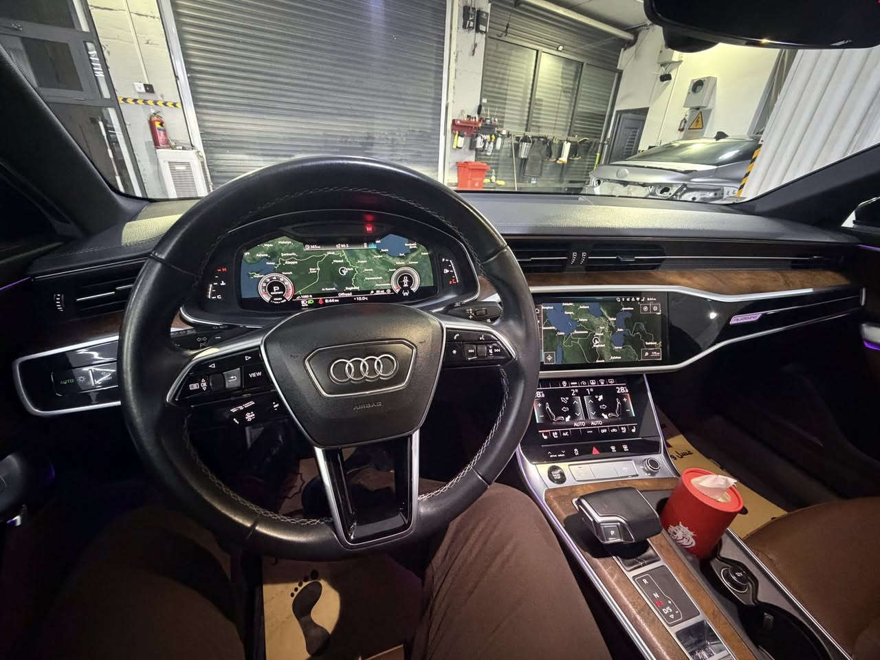 اودي A6-2022

6 سلندر توين توربو  صاروخ 🚀 

ماشي 20  الف ميل جديد لوك

داتاشو 

ابواب شفط

رادار 360 درجة 

كاميرا 360  درجة

حساسات 360 درجة

انارة داخلية اكثر من 40 لون

كشنات تدفئة وتبريد 

بردات خلفية وجانبية 

تبريد قطعتين 

زراكات 

لايت ماتريكس

بانوراما 

انارة ترحيب

S لاين بالدواسات 

مواصفات كثيرة جداً حالياً ما اتذكر 

الضرر بونيد واشوية جامرلغ صبغ

ايرباك استيرن وبردة طاك راجع بلادي 

السيارة جديدة جداً 

الموقع كركوك

السعر 325. ورقة

للاستفسار ***********
