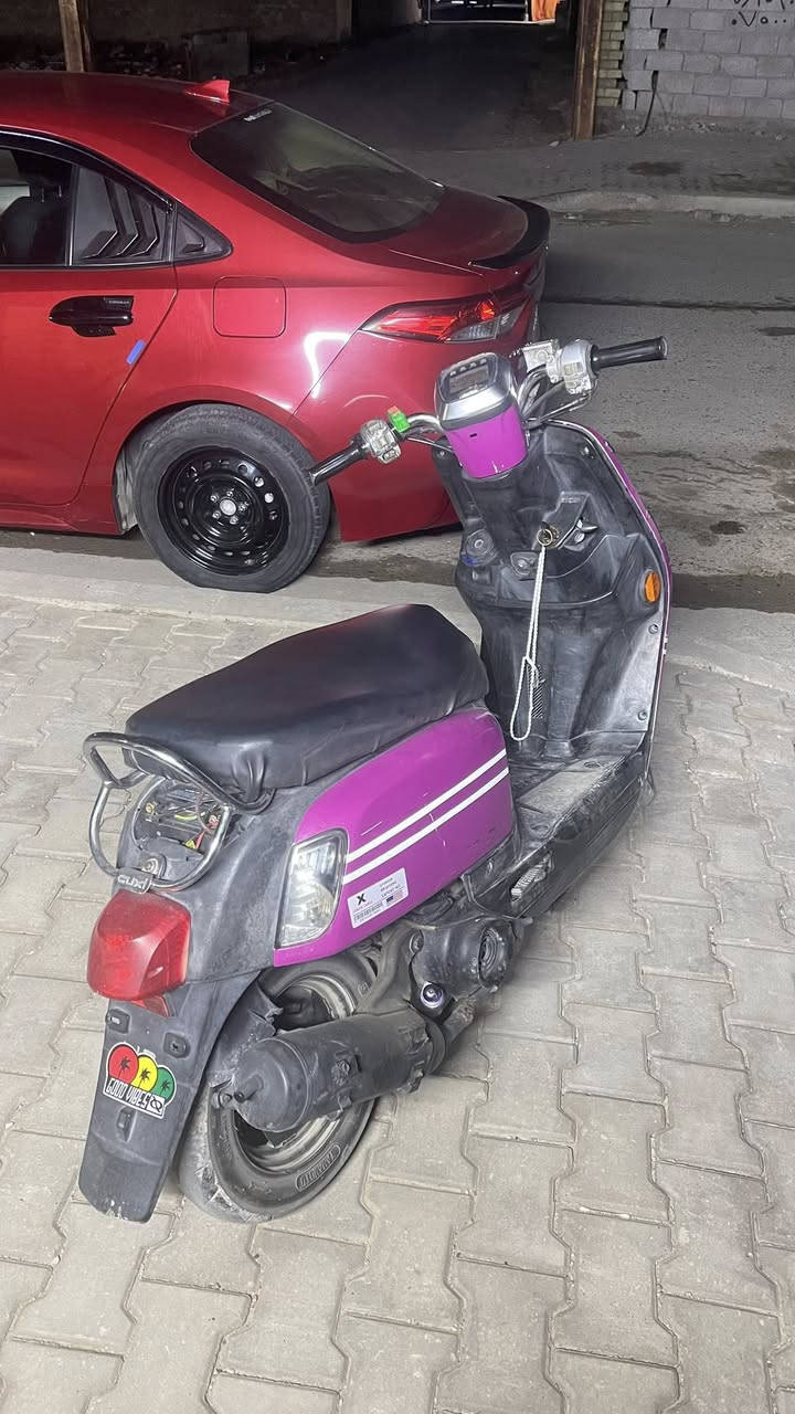 سلام عليكم بوليس مسطره نوزل خطين الدراجه مكفوله من كلشي مكينه خير من الله دهن كله امزويل وبانزين محسن الدراجه نگره بكل وقت،، قفل ستيرن+قفل جوزه+قفل اكسل كلهن شغالات 
نواقص الدراجه :قبق باتري+الشاشه مكسوره+الاشاره الخلفيه مكسوره ،،غير ذني كلشي مابيها تاخذ الدراجه تترحملي عليها 
السعر500وبيها مجال الشراي يتصل وبي خير ويدلل

‭٠٧٥٠ ٨٥٤ ٢٧٥٦‬
