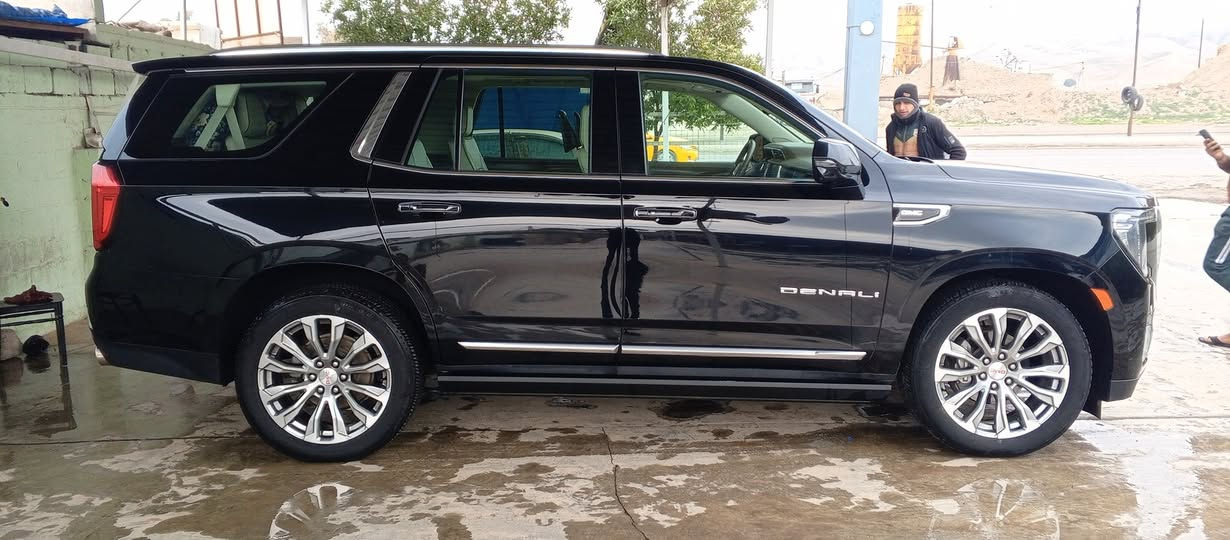 سلام عليكم جمسي دنلي البيع فول1/1 ماشيه 90الف سيارة خليجي موديل 22 محرك 6200 بعدها بل ضمان لحد 2031ضمانه وكاله المنصور أسعر 52 الف وبيه مجال بصيط عنوان بغداد ***********
