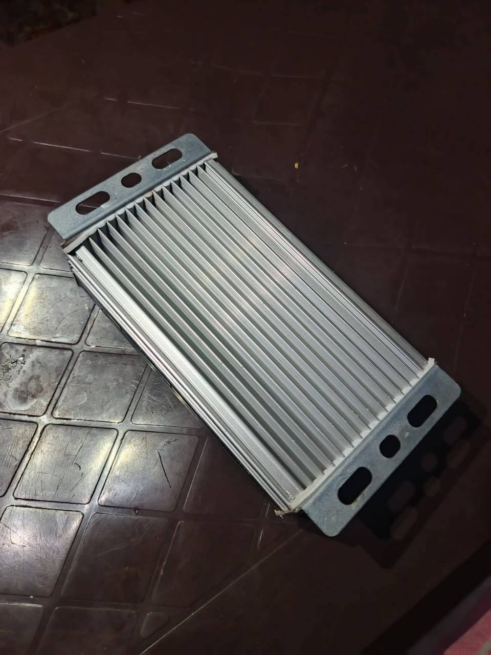 السلام عليكم شاحنة بايسكل اصلية من وينلي بلادية او عقل هم بلادي مال بايسكل الشراي يتفضل خاص او الاتصال على الرقم *********** موجود واتساب
