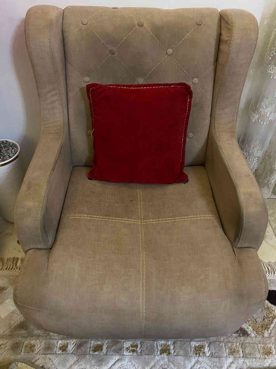 تخم تركي الاصلي للبيع قنفه ام النفرين وحده وثنين ام 3 وثنين كراسي العنوان الديوانية عروبة قرب اسواق المركزية للاستفسار ***********
